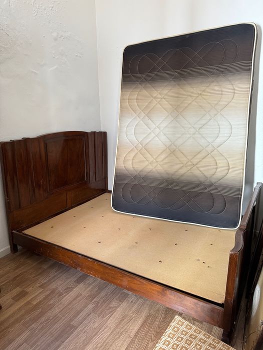 Cama com Colchão64741094639745121