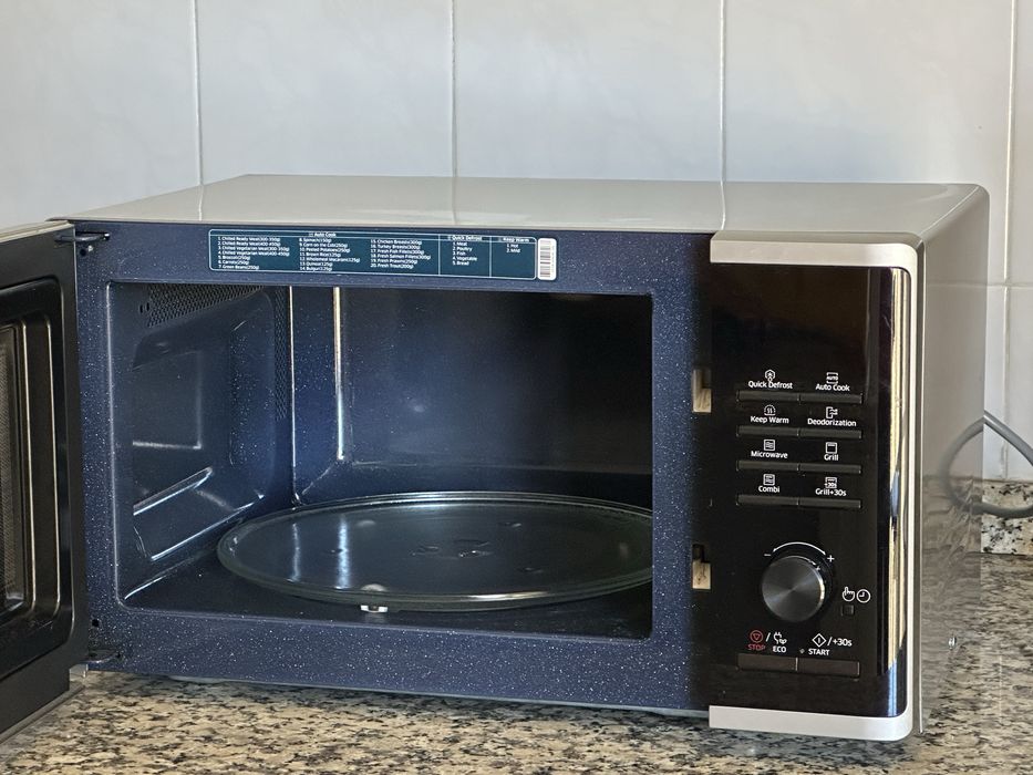 Micro-ondas SAMSUNG MG23K3515AS (23 L - Com Grill - Inox)