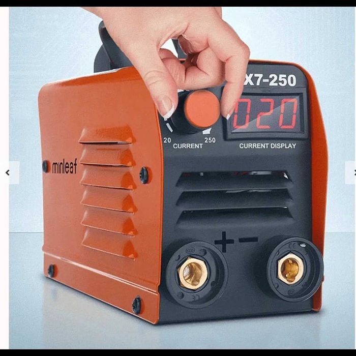 D8- Máquina soldar 250A capacete de escurecimento automático e cabos