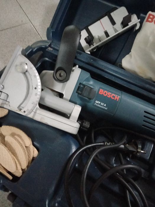 Vendo Ranhuradora Bosch para uniões com lamelas de madeira