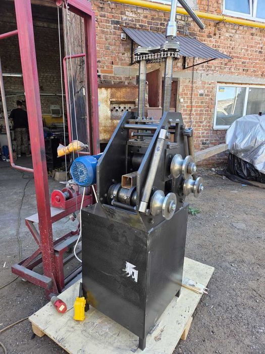 Трубогиб Профилегиб Электрический  ТПЕ-1