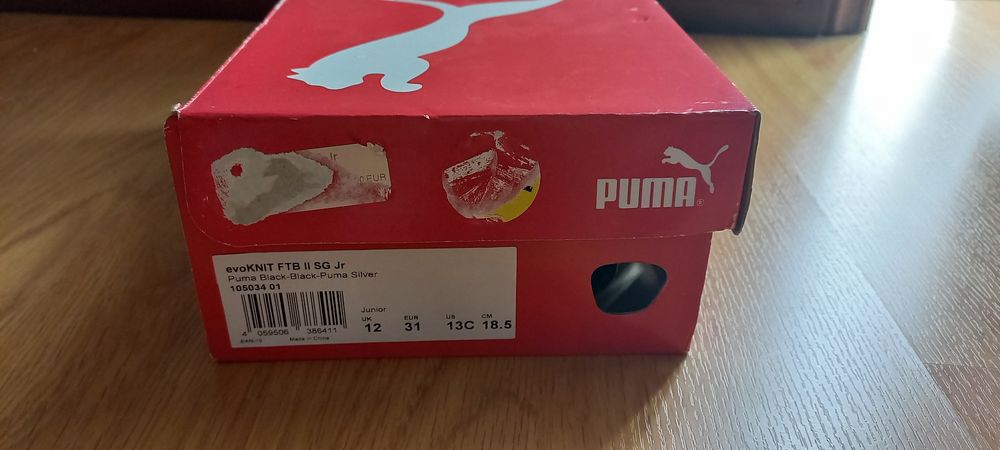 Chuteiras com pitons de alumínio amovível