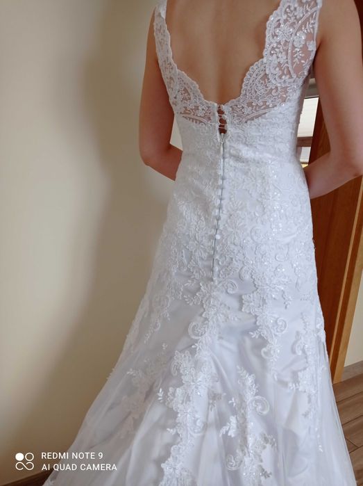 Koronkowa Suknia Ślubna