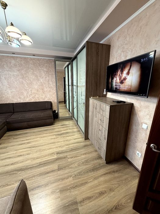 Однокімнатна квартира ВІД ВЛАСНИКА  Центр ЖК Вишиванка