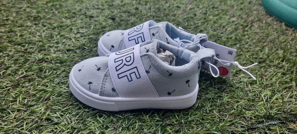 Trampki błękitne