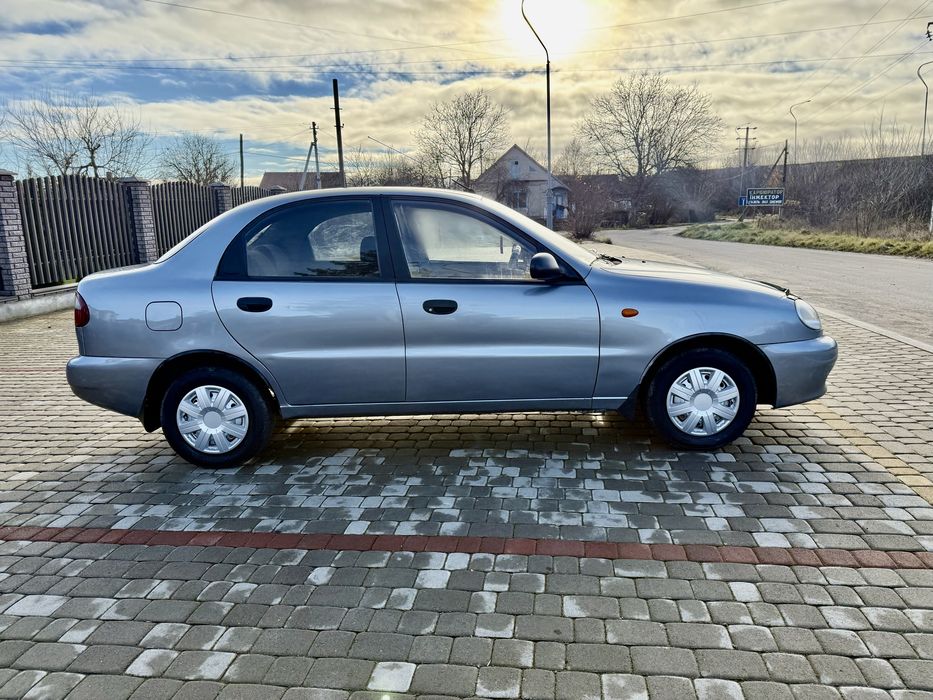 Daewoo Lanos 2011 рік