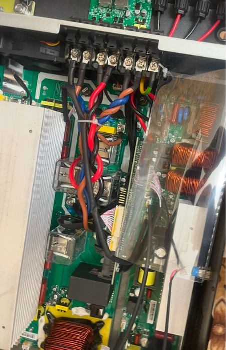 Ремонт інвертора гібридного сонячного інвертора EcoFlow