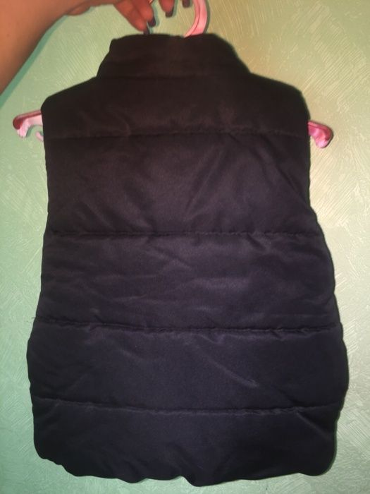 Безрукавка жилетка