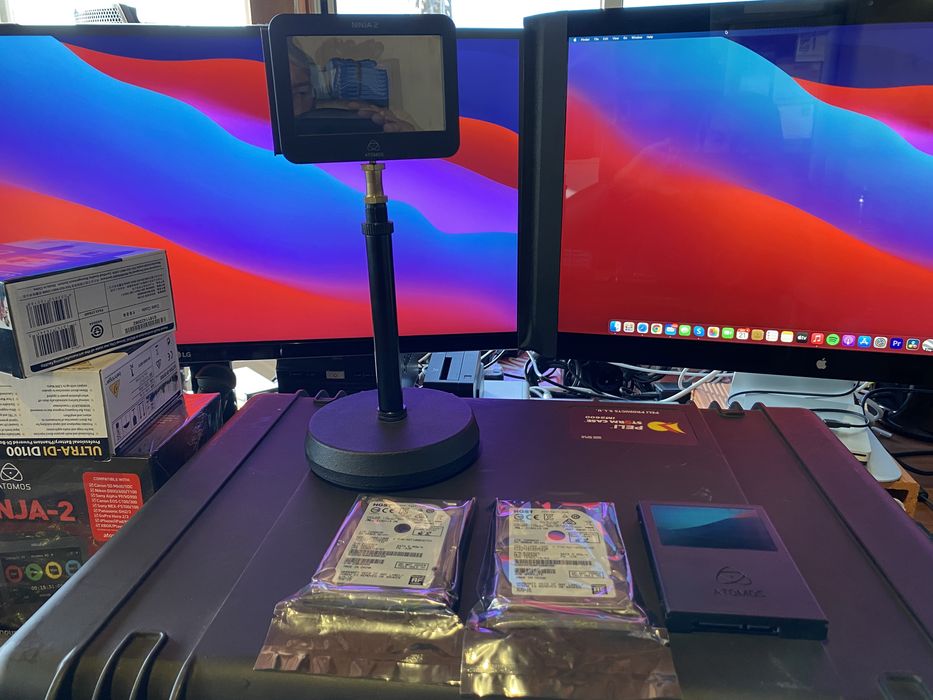 Câmera Canon XF305 Camcorder XF105 Blackmagic Studio 4K