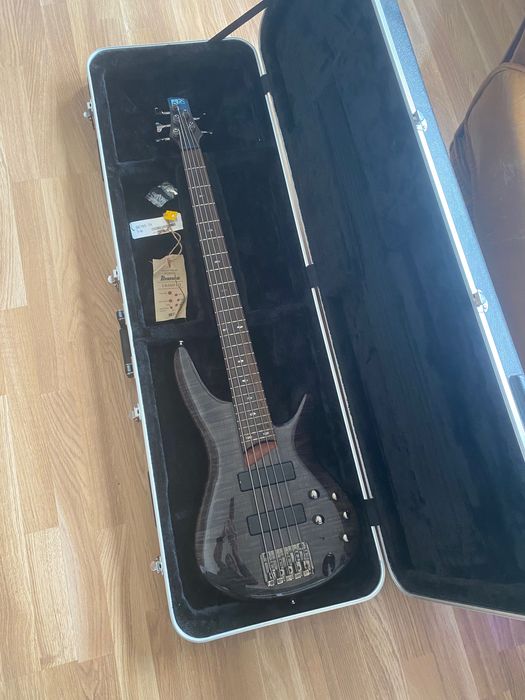 Baixo Ibanez SR705