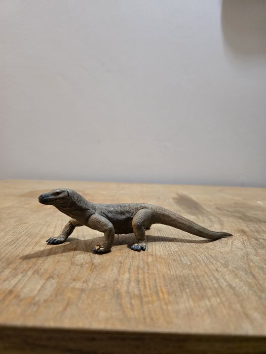Schleich waran z komodo figurka model wycofany z 2018 r.