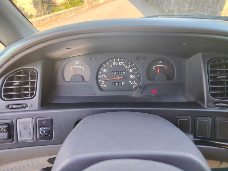 Mitsubishi L400 2.5 TD