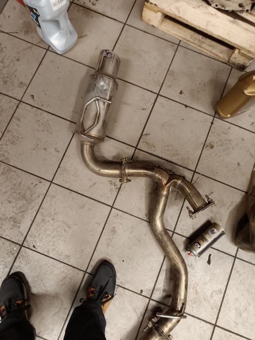 Wydech INVIDIA N1 GT86 BRZ stan średni :)