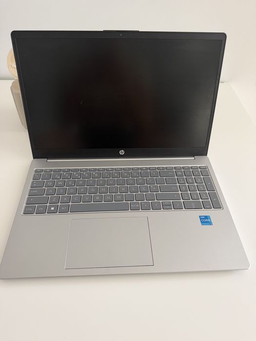 HP Laptop 15,6" Intel Core i3