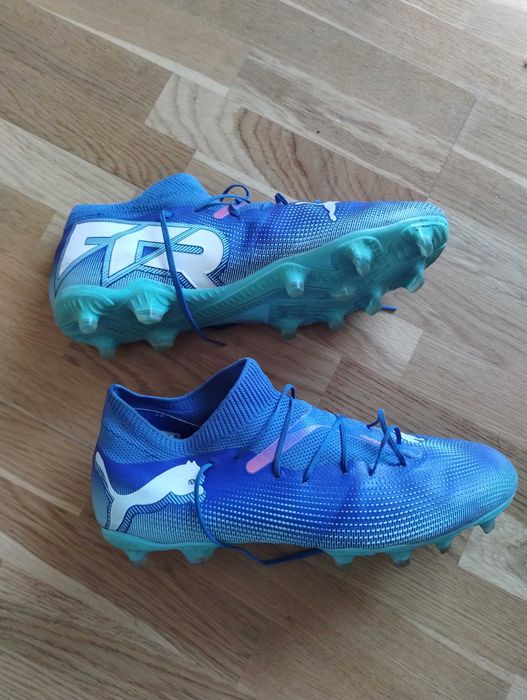 Korki Puma Future niebieskie 45 wkładka 29.5 cm