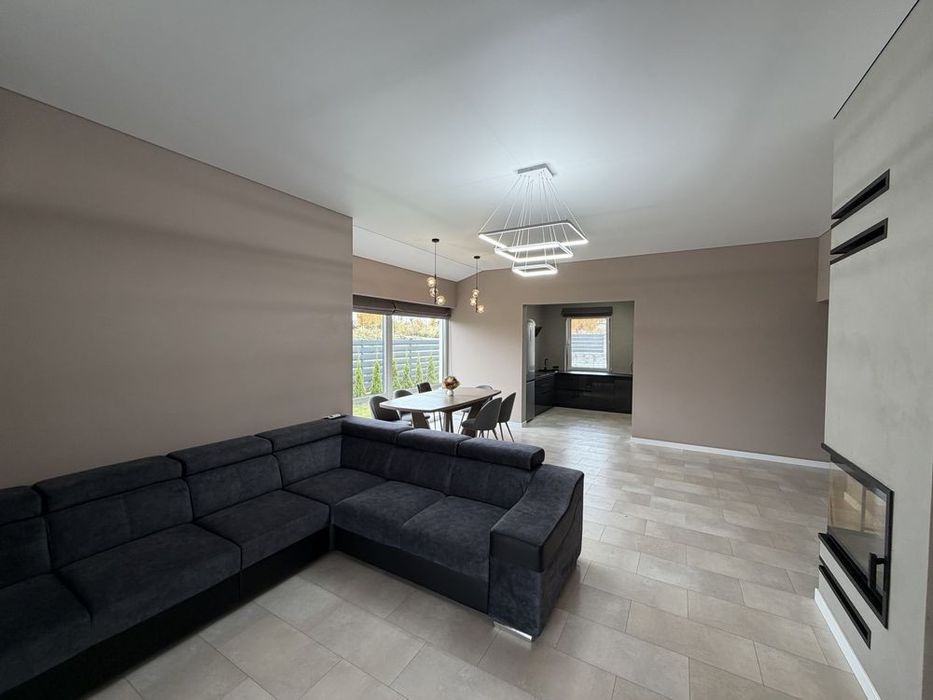 р Будинок 2024 року з басейном, каміном і гаражем на 2 авто + торг !!!