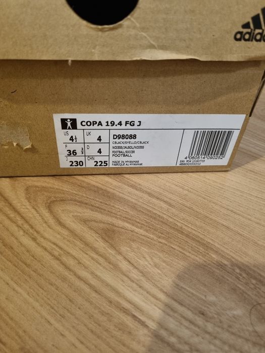 Buty piłkarskie chłopięce adidas rozmiar 36 2/3