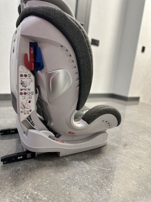 Продається в гарному стані автокрісло "Kidwell Isofix Spot, 0 - 36 кг"