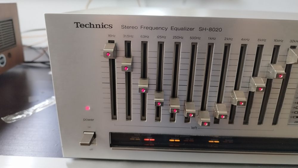 Equalizer Technics sh 8020