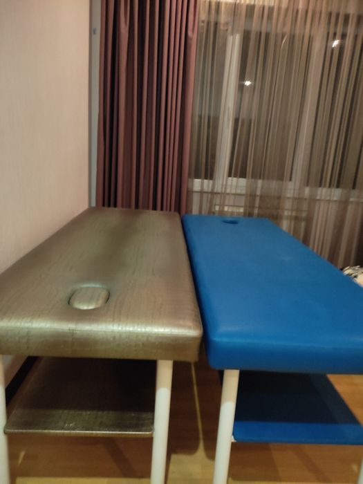 Масажні столи (стіл для масажу)