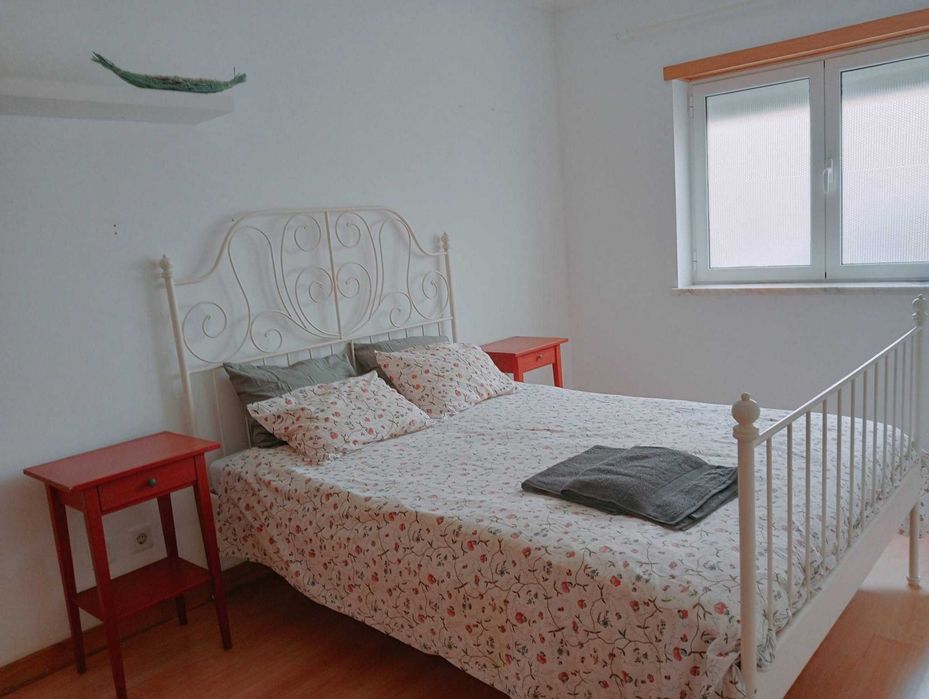 Aluga-se apartamento T2