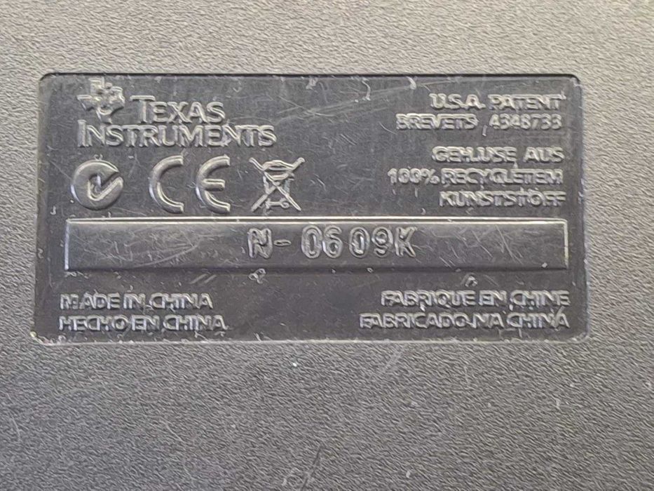 три калькулятора: Texas Instruments TI-30X Pro Mathprint Scientific & Texas Instruments TI-30 ECO RS
