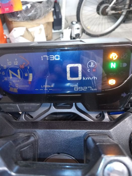 Honda CB 650R 35km  11/2021 9000km