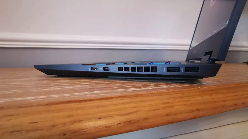 HP Omen Ryzen 7, 24gb RAM, SSD 512gb