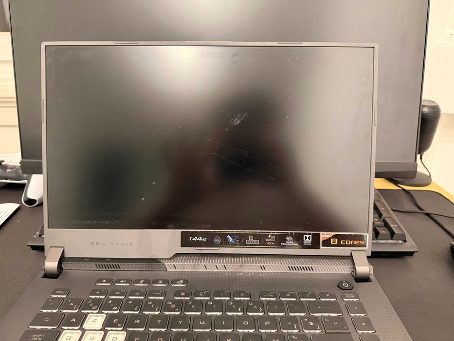 Portátil Gaming ASUS ROG Strix G513 – Ryzen 7 / GTX 1660 Ti / 144Hz