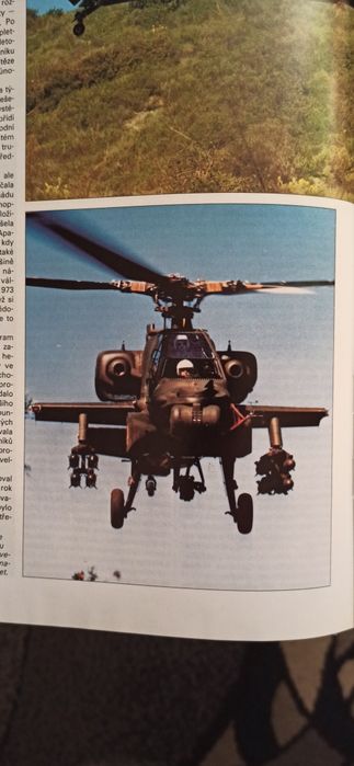 AH-64 Apache - amerykański śmigłowiec.