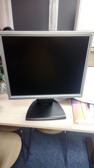 monitor Samsung 17"
