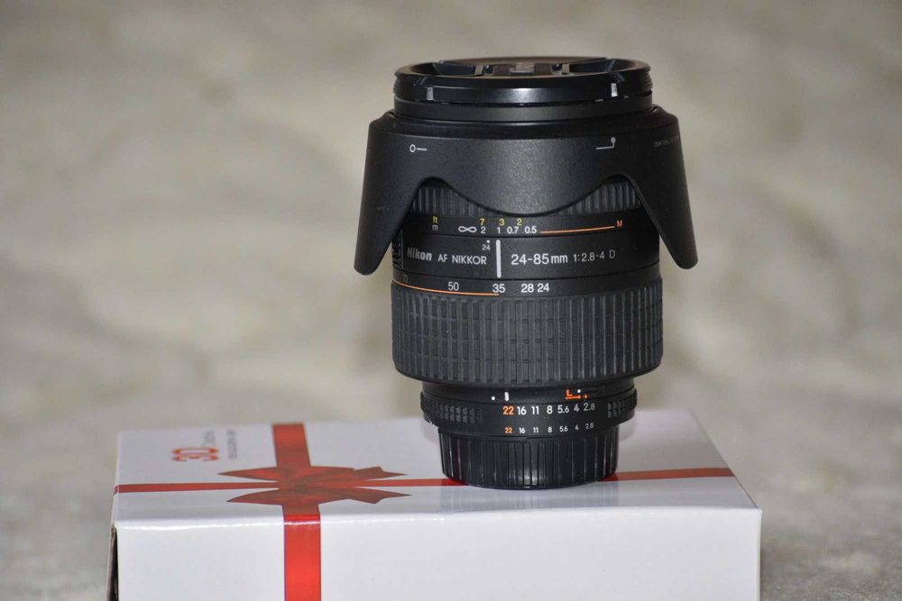 Nikon nikkor 24-85mm f/2.8-4 D Macro | Універсальний FX об'єктив