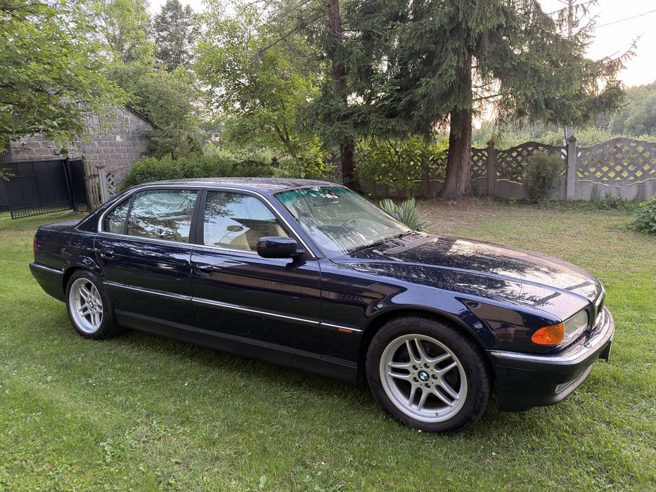 BMW Seria 7