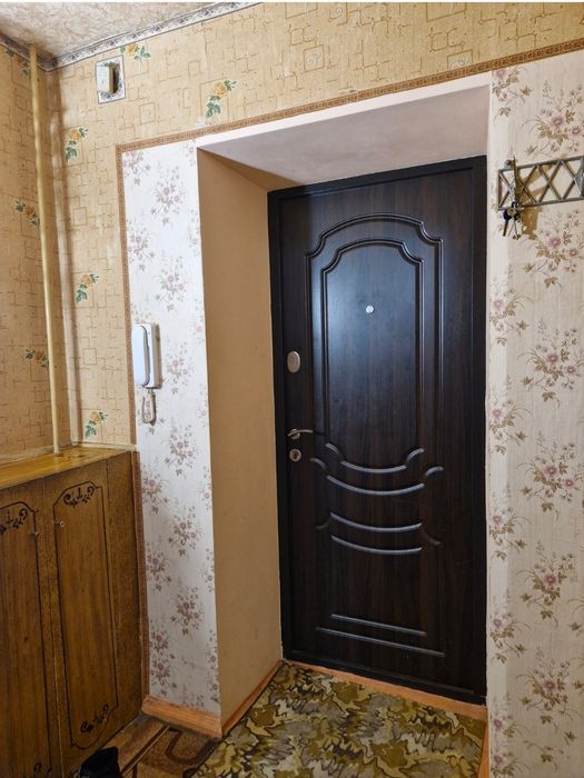 Продам двокімнатну квартиру по вул.Бориспільській(Дарницький р-н)