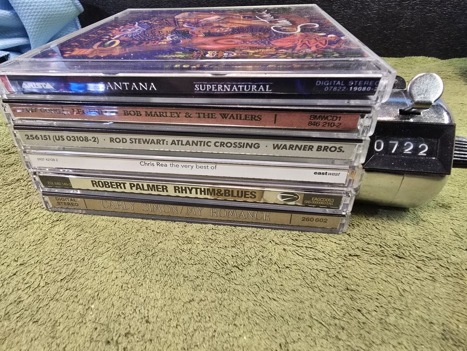 6 płyt CD różni wykonawcy.