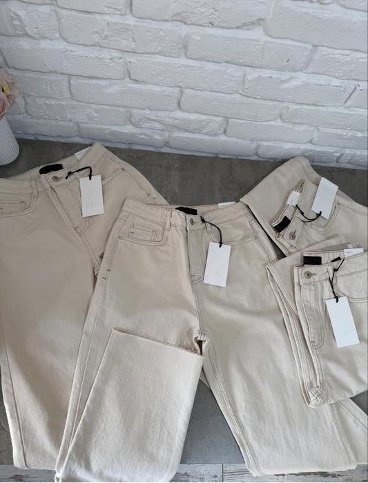 Прямі джинси ZARA