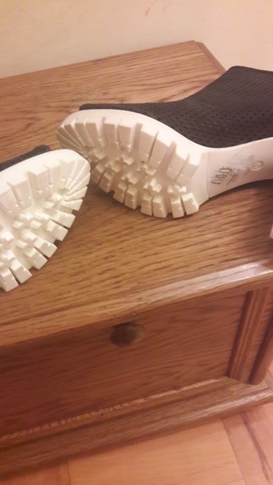 Buty  sztyblety Carinii