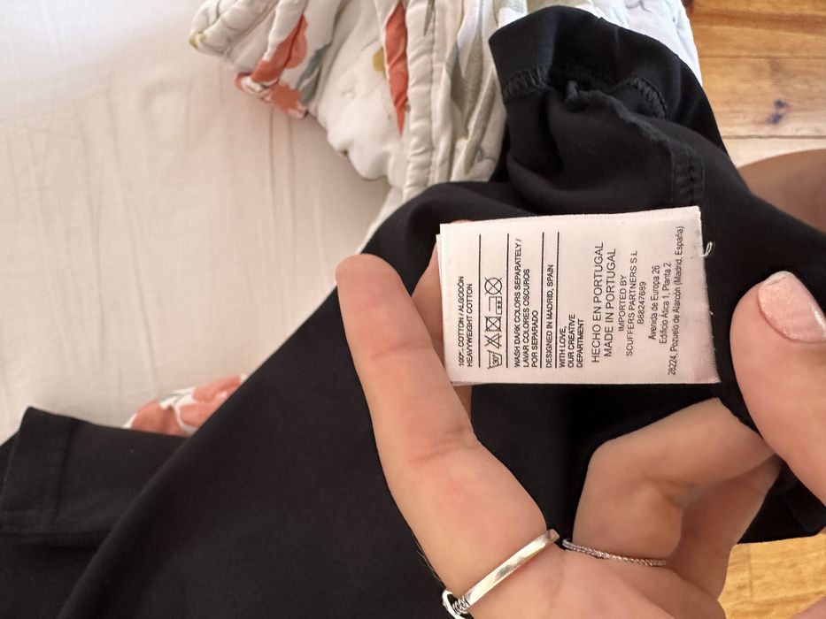T-shirt Scuffers