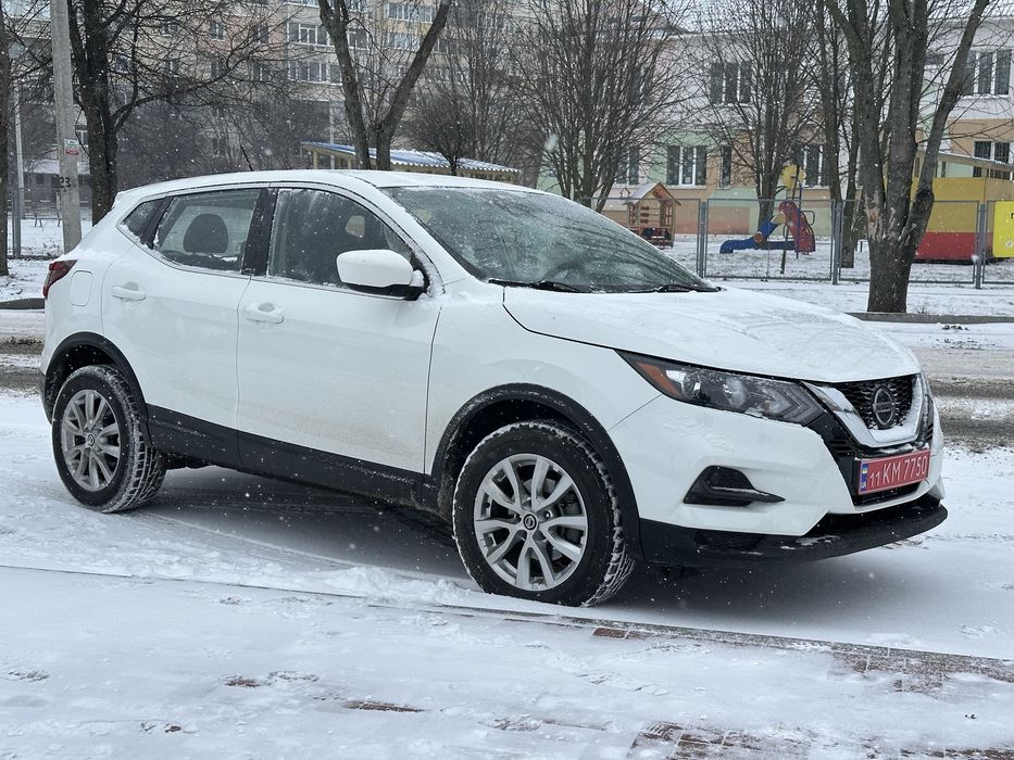 Продам Nissan rogue sport