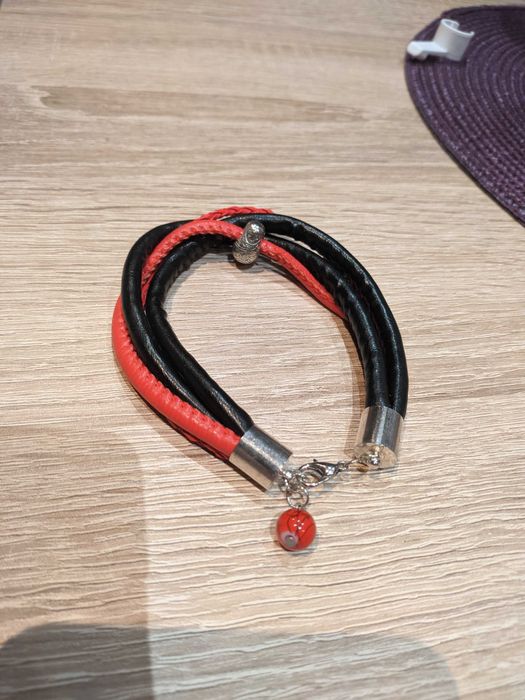 Bransoletka z rzemyków handmade pomysł na prezent
