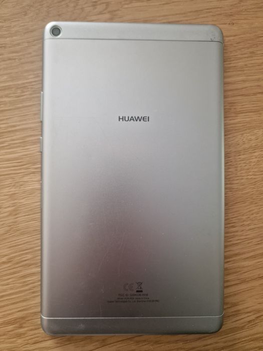 Tablet Huawei 8" mediaPad  T3  w pełni sprawny