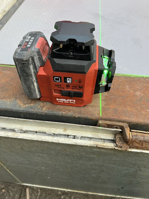 Hilti PM 30 MG laser krzyżowy