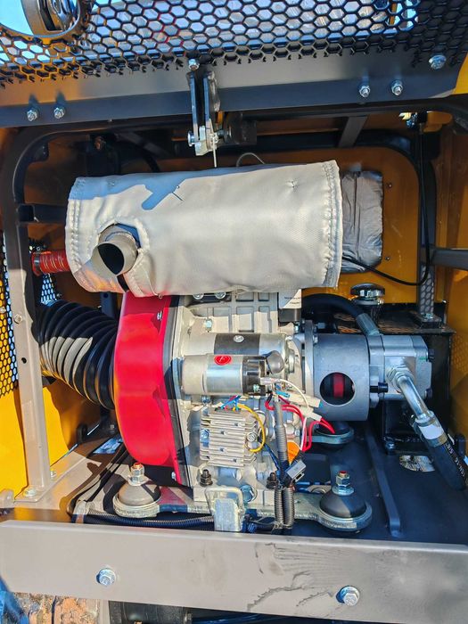 Mini Escavadoras Profissionais 1000,1200,1600 e 1800kg em Stock!