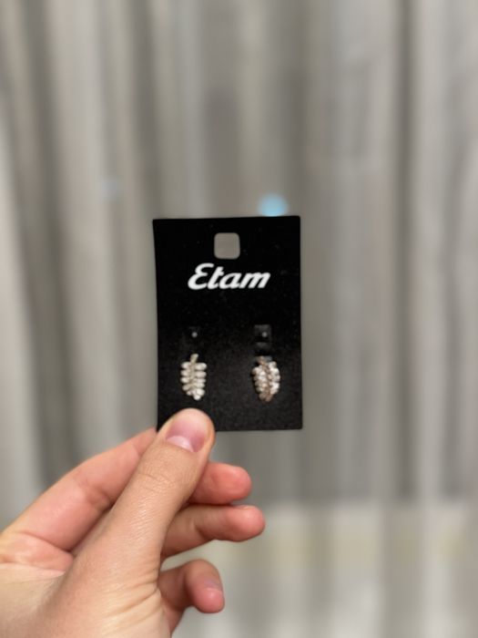 Лот крем для рук сережки чохол косметичка mango чохол iphone