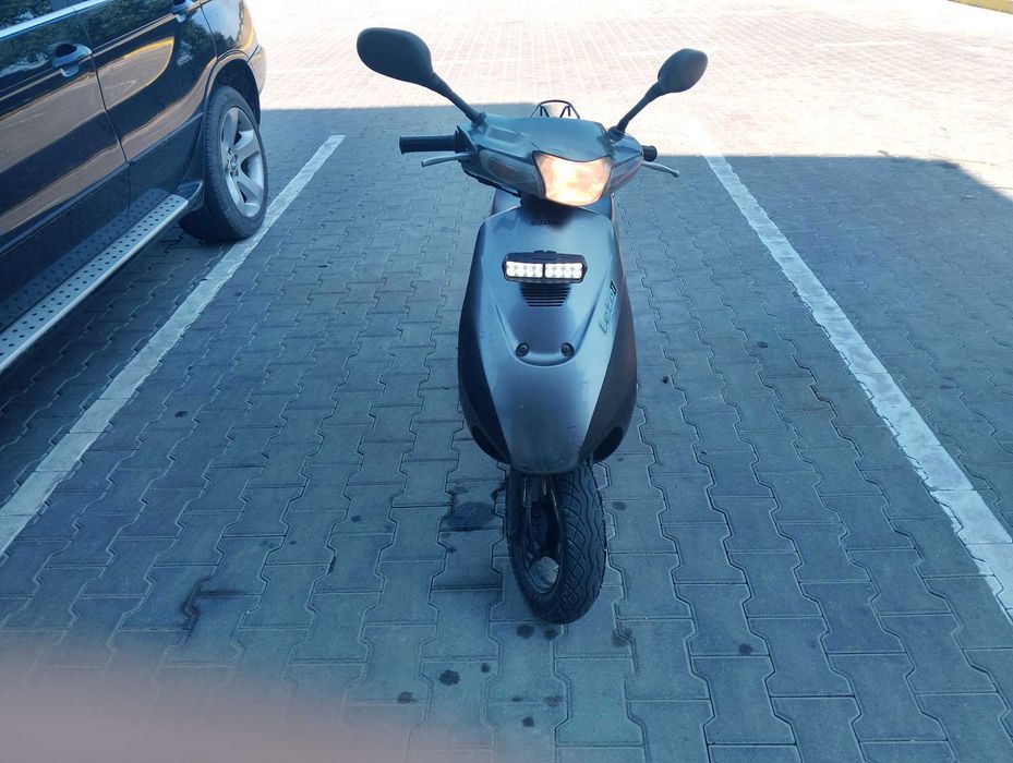 Продам скутер Suzuki Lets 2