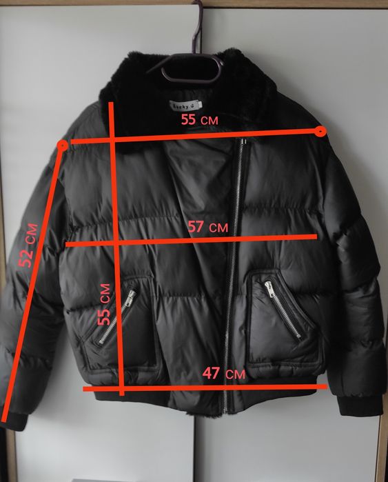 Зимова жіноча куртка