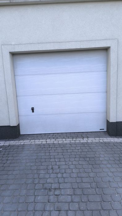 Brama garażowa segmentowa