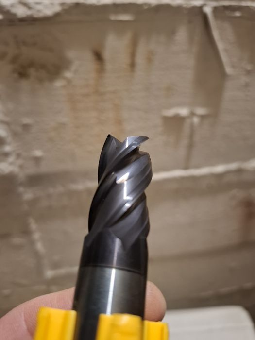 Nowy Fanar - Frez Trzpieniowy Weglik Fi 18,0 32/ 92 Z4 Ha16 Vhm At 440