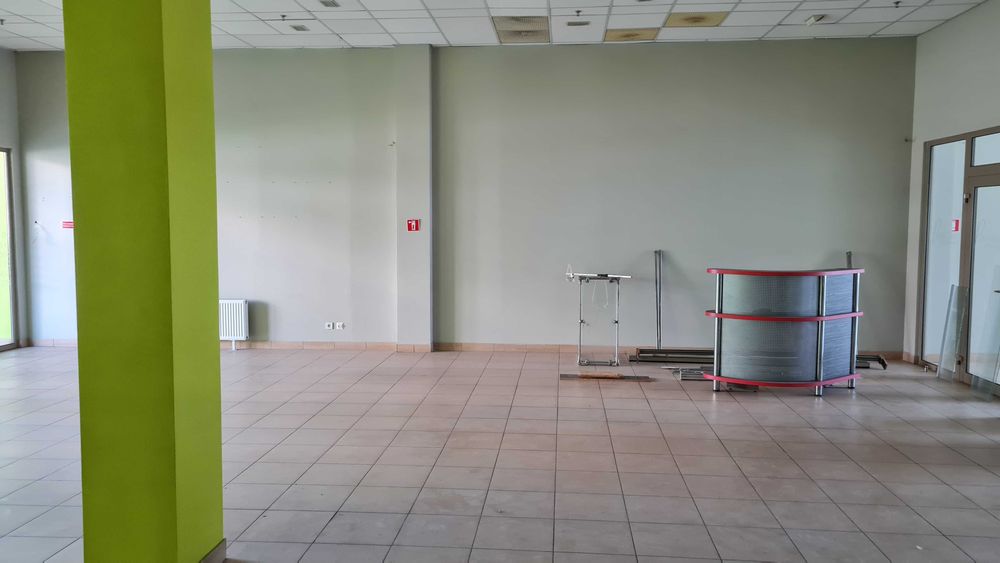 Аренда 1 этаж под магазин 230 м2, м. "23 августа", в ТРЦ ЭКСПРЕСС