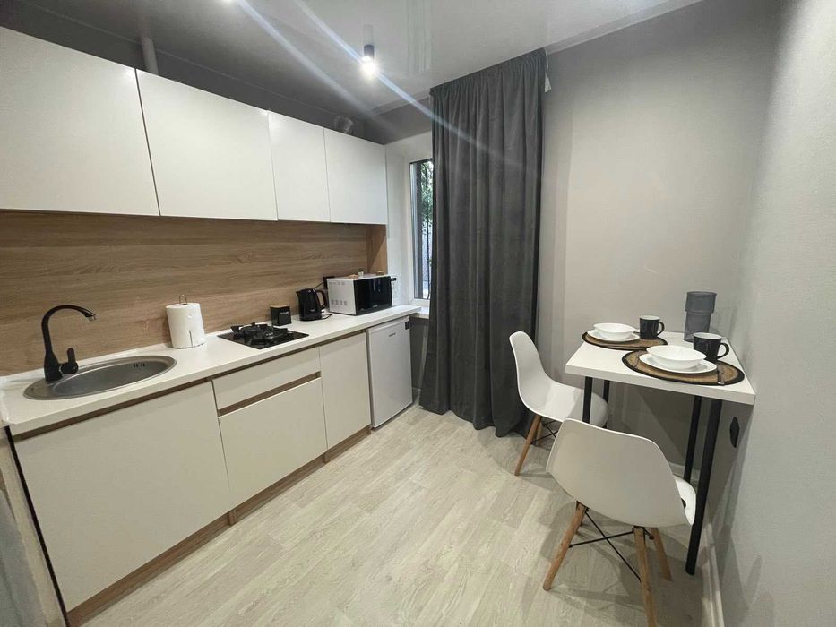 2х комнатный ЛЮКС В ЦЕНТРЕ ! 700 грн.